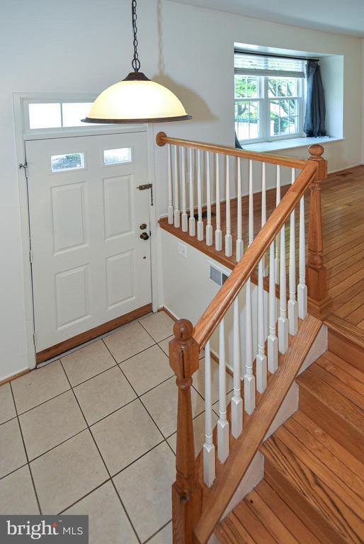 Building Photo - 2304 Hunters Square Ct