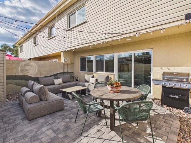 Building Photo - 4308 N Parkway Ave