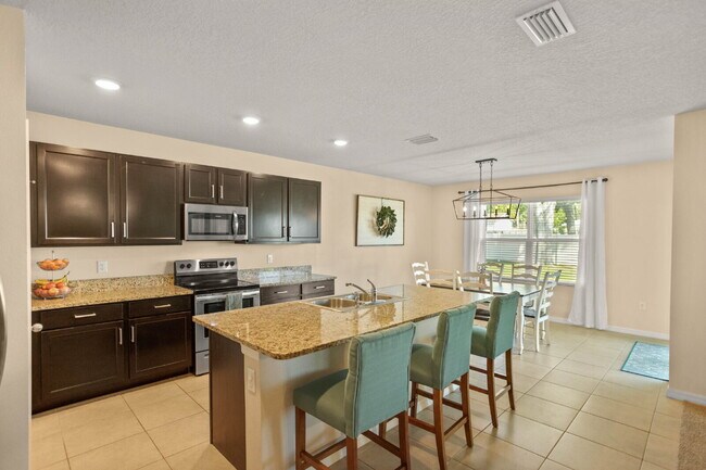Building Photo - Move-In Ready! Beautiful 4-Bedroom Home with Modern Finishes & Room to Grow