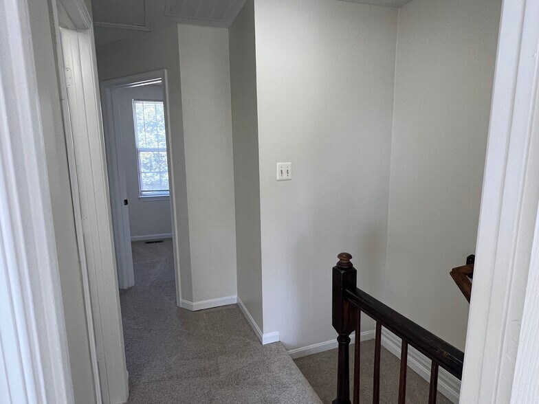 Building Photo - 2136 Riding Crop Way