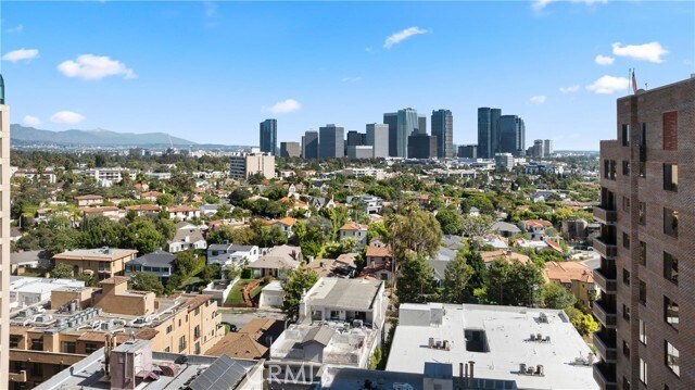 Building Photo - 10535 Wilshire Blvd