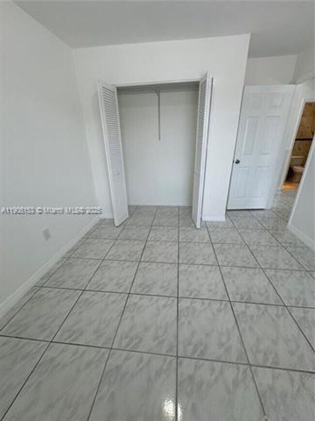 Building Photo - 11434 SW 185th St