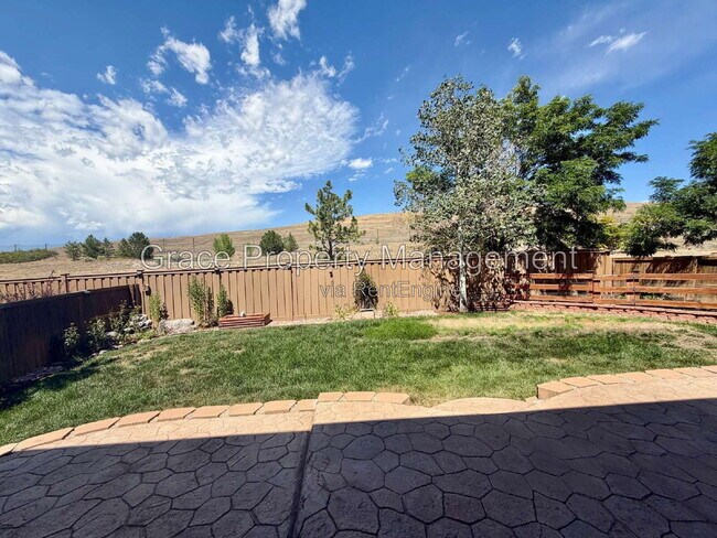 Building Photo - 2057 Alpine Dr