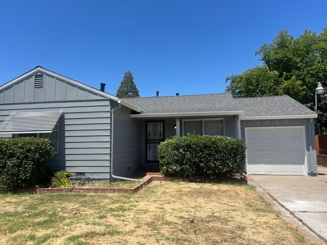 Primary Photo - 2257 Fruitridge Rd