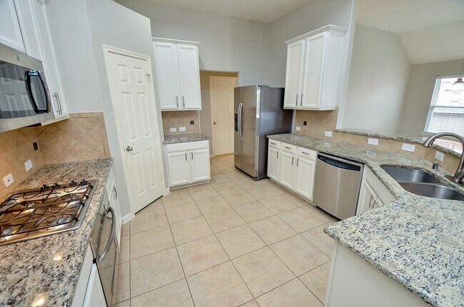 Building Photo - 24514 Springwood Glen Ln