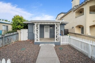 Building Photo - San Diego North Park - Two Weeks FREE  Detached Bungalow Move in Special  1 bed / 1 ba w/ Yard an...