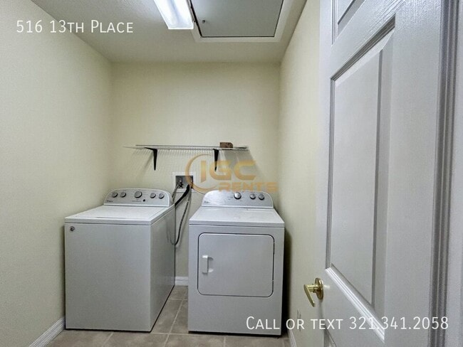 Building Photo - 516 13th Pl