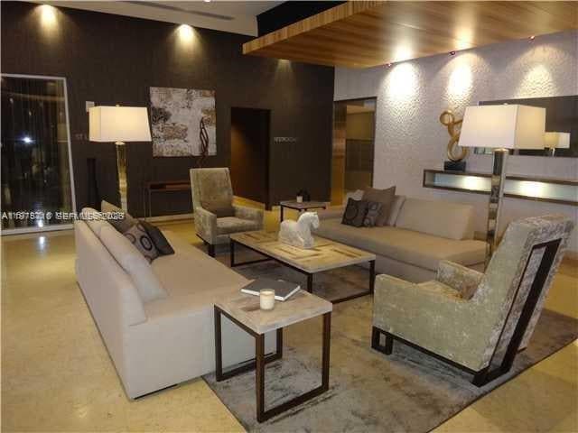 Building Photo - 60 SW 13th St