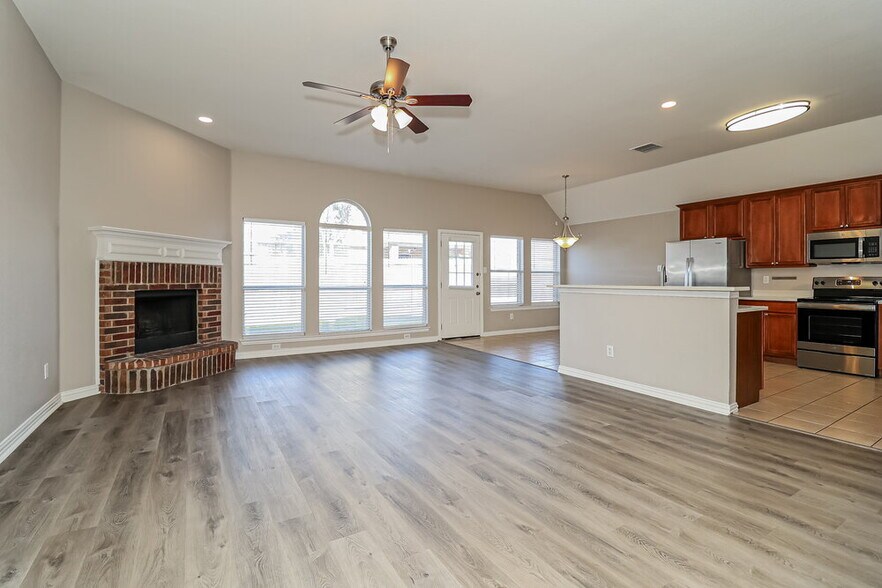 Building Photo - 217 Ute Creek Ct