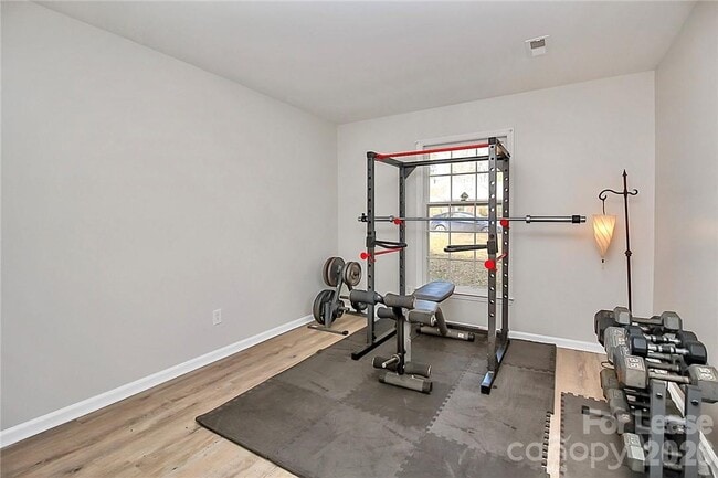 Building Photo - 8729 Timbercrest Cir