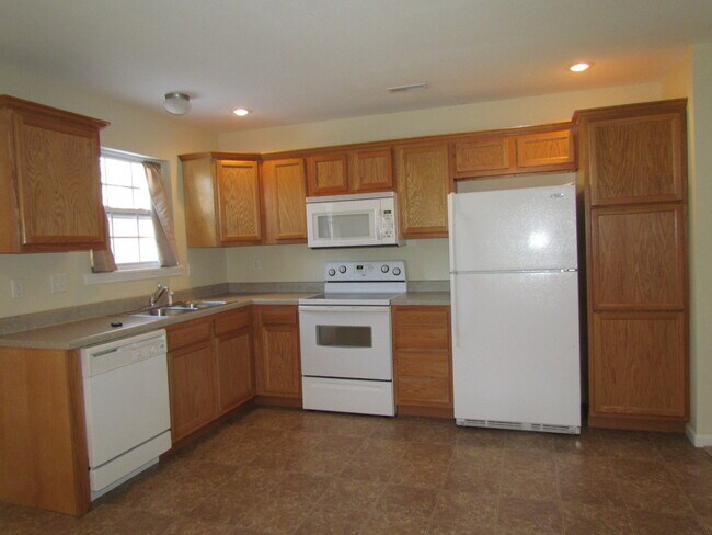 Building Photo - 24810 Talladega Rd