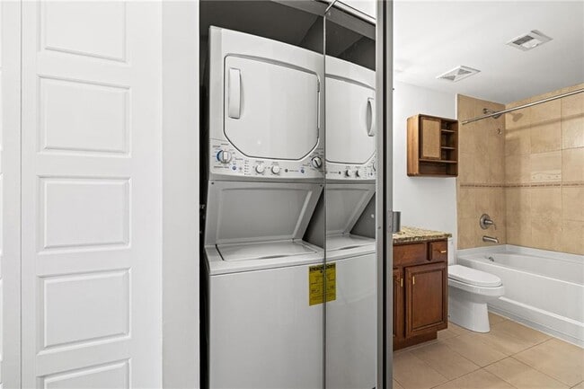 Building Photo - 275 13th St NE