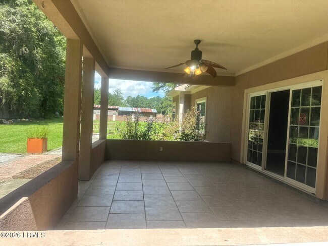 Building Photo - 557 Willie Mae Aiken Dr