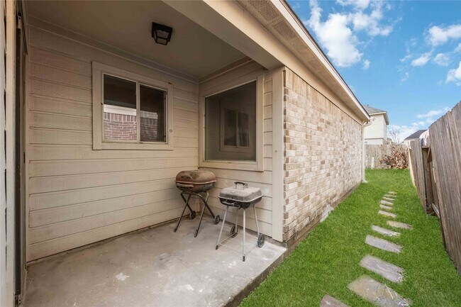 Building Photo - 19551 Dawn Canyon Rd