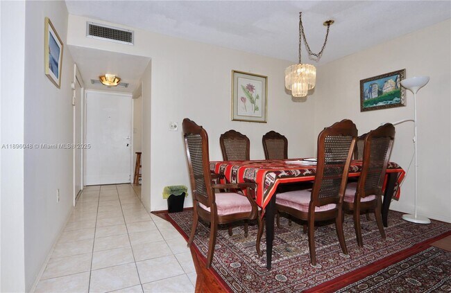 Building Photo - 3020 Marcos Dr
