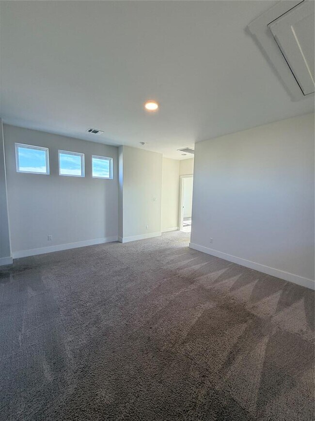 Building Photo - 8604 Torrita Dr