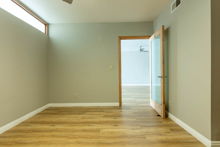 Building Photo - 5125 Harold Way