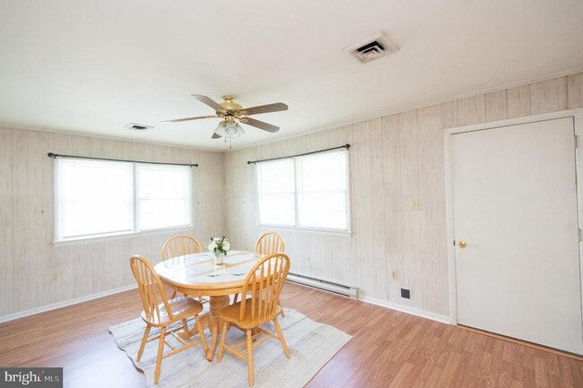 Building Photo - 110 Middle St