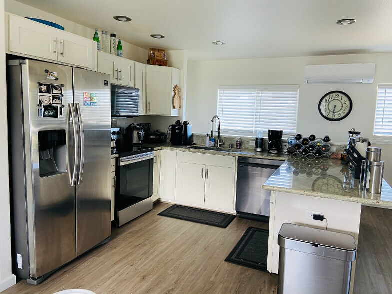 Building Photo - 84-808-808 Hanalei St