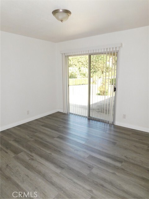 Building Photo - 2346 Sarandi Grande Dr