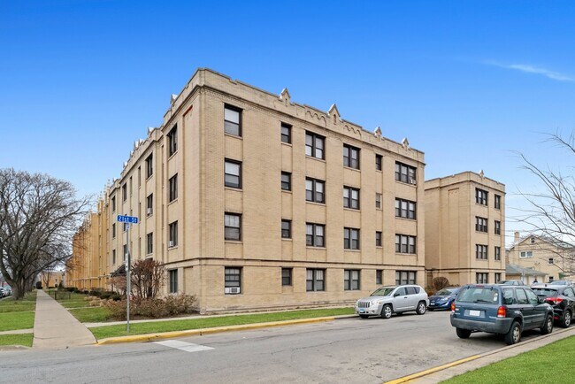 Building Photo - 1941 Grove Ave