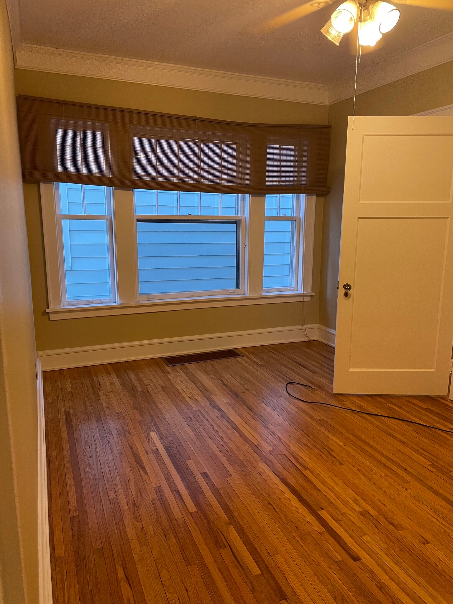 2nd bedroom - 2523 LeClaire St