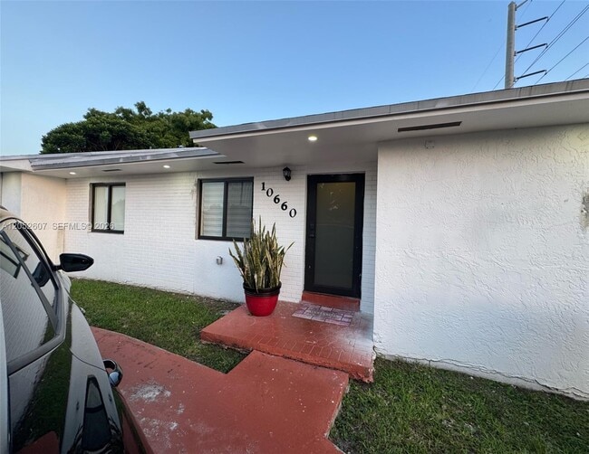 Building Photo - 10660 SW 164th St