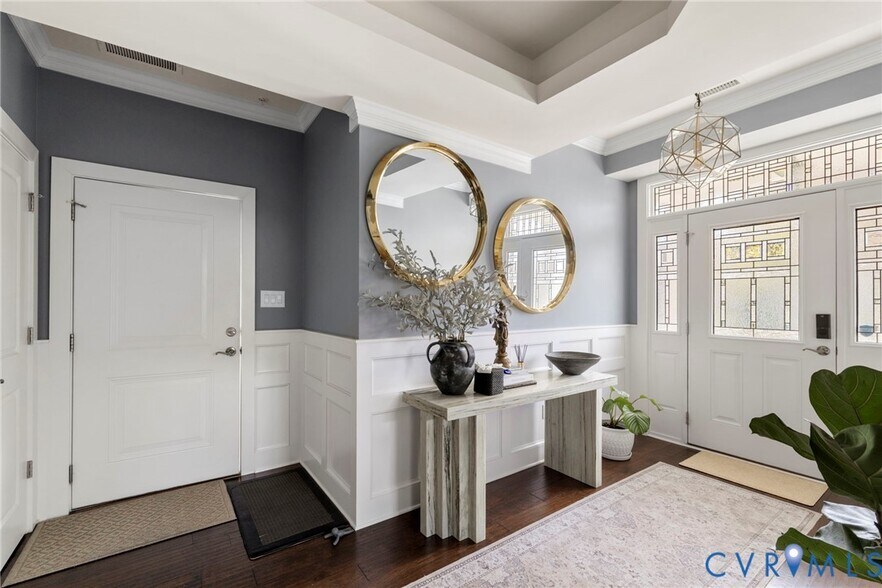 Building Photo - 3920 Village Commons Walk