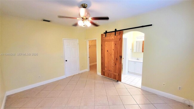 Building Photo - 4935 Tradewinds Ter