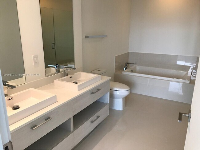 Building Photo - 55 SW 9th St