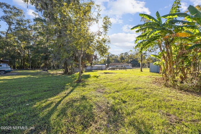 Building Photo - 253 Santa Barbara St