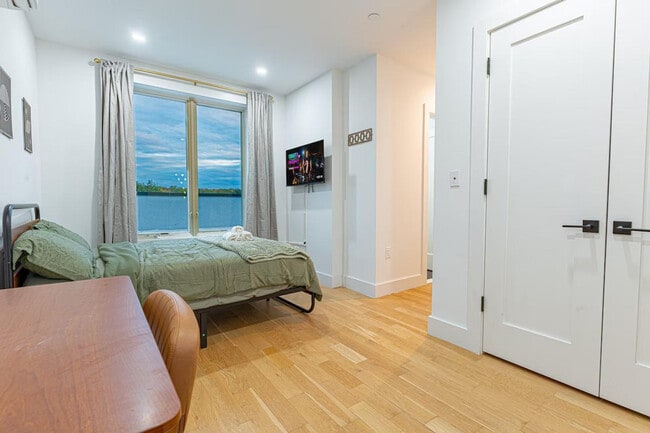 Building Photo - 1255 Decatur St