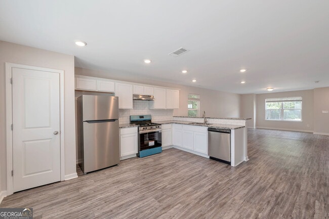 Building Photo - 328 Ashigan St