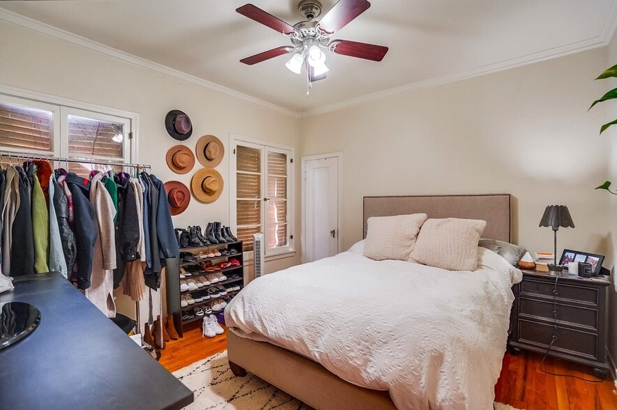 Bedroom 1 - 450 N Sycamore Ave