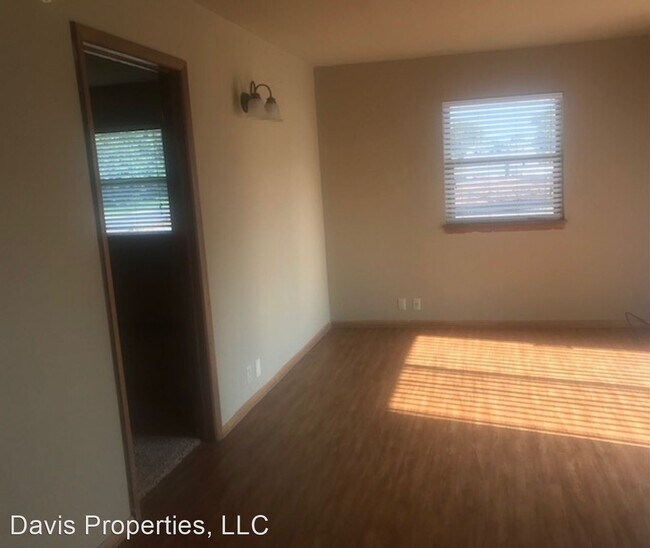 Building Photo - 1 br, 1 bath House - 424 N. Kansas 424