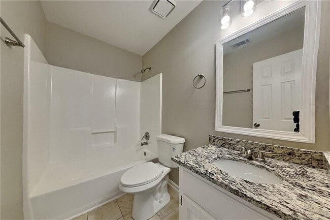 Building Photo - 3261 Chesterfield Ct