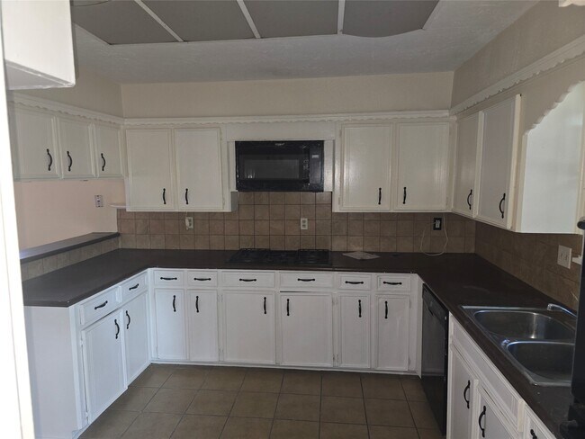 Building Photo - 12507 Bexley Dr
