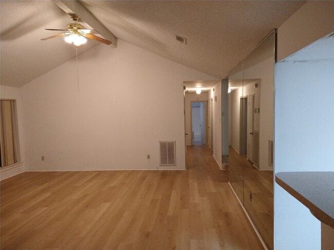 Building Photo - 11022 Longtom Ct