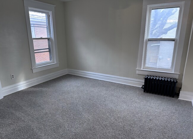 Building Photo - 128 S 2nd St