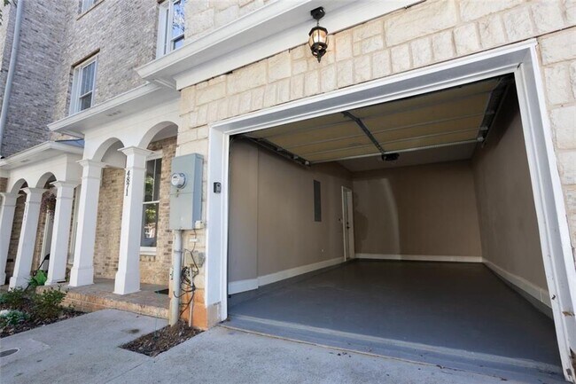 Building Photo - 4871 Pinnacle Dr