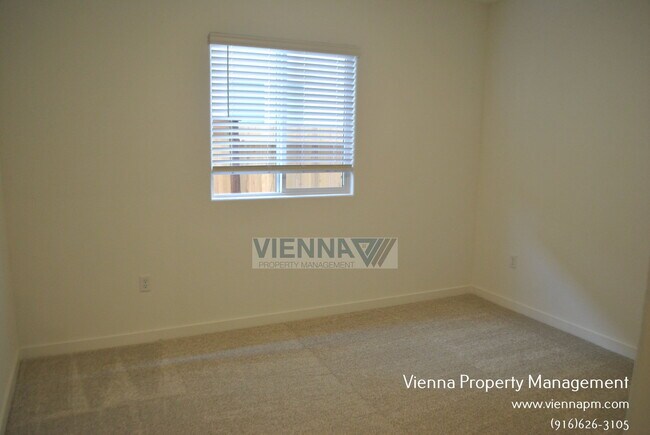 Building Photo - 4451 Duckhawk Cir