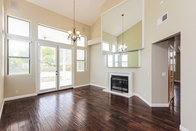 Building Photo - 2820 Mt Niguel Cir