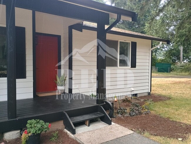 Building Photo - 7376/7378 Haynes Lane NE