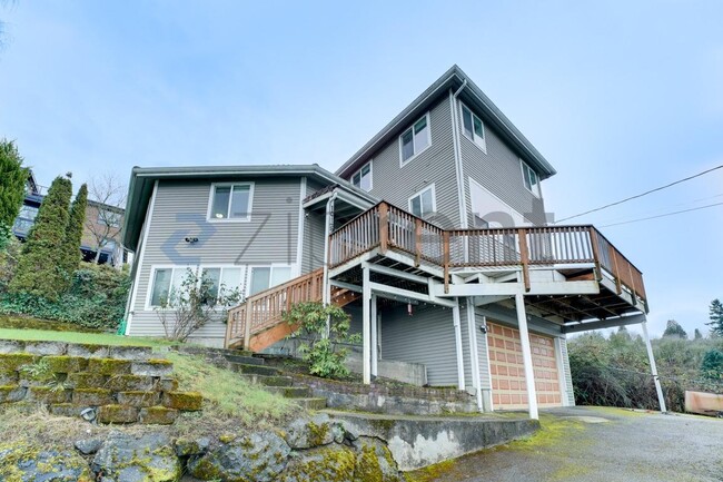 Building Photo - 10123 Cornell Ave S