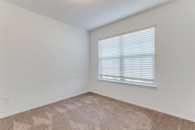 Building Photo - 2907 Meadowlands Dr