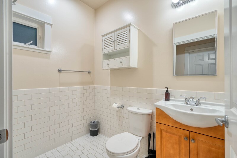 Building Photo - 1415 NW 19th Ave