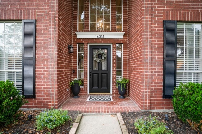 Building Photo - 16315 Hammerwood Ct