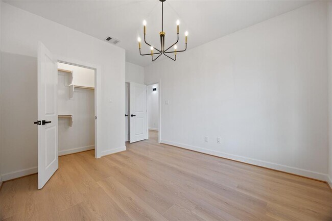 Building Photo - 3615 Gano St