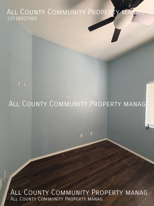 Building Photo - 39560 Bonaire Way
