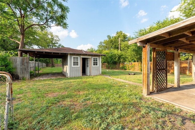 Building Photo - 709 Eastern Star Dr
